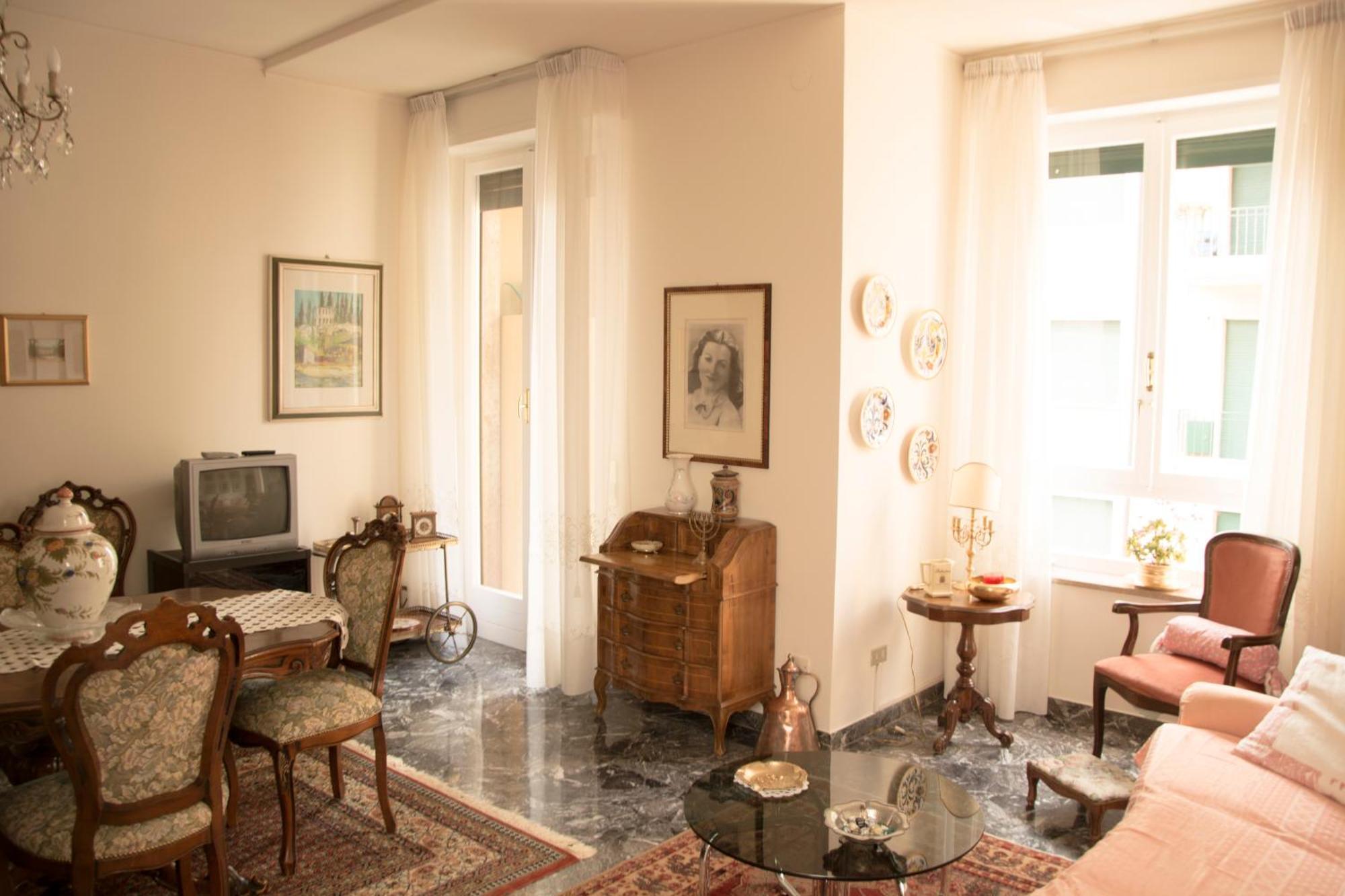 Casa Di Gina Apartment เวโรนา ภายนอก รูปภาพ